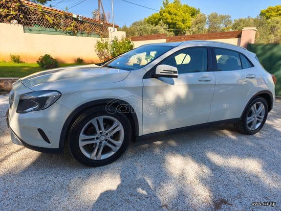 Mercedes-Benz GLA 220 2016 Bucket/Δέρμα/Ζάντες/4x4/2016 2